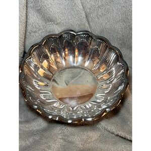 Reed Barton Holiday Silverplate Serving Bowl 8.5 Inch Scalloped Rim VTG